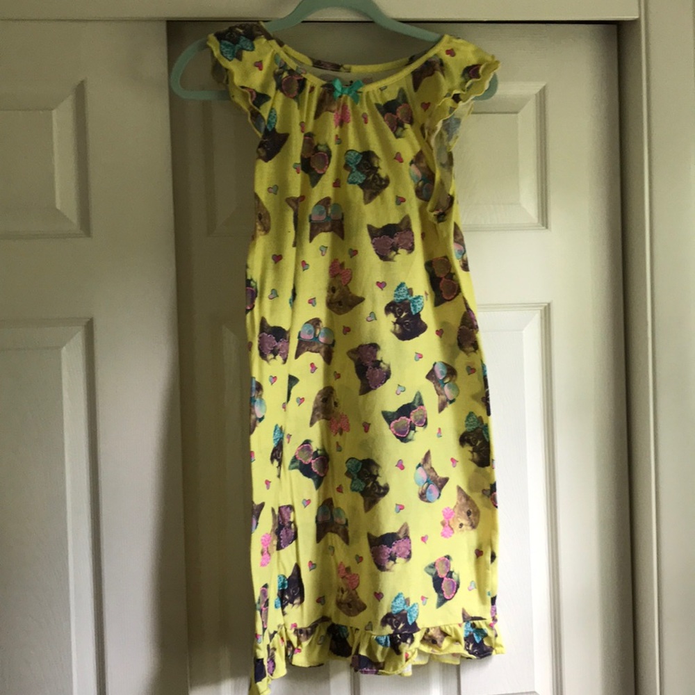 Nightgown with Cats